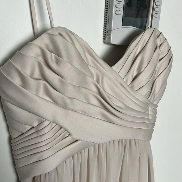 Wtoo 770 Pearl Bridesmaid Dress, worn and cleaned - Picture 4 of 7